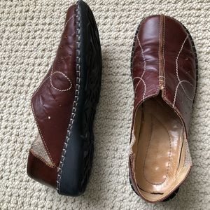 Josef Seibel Women’s Shoes Size 39 (U.S. 8). Color: Brown